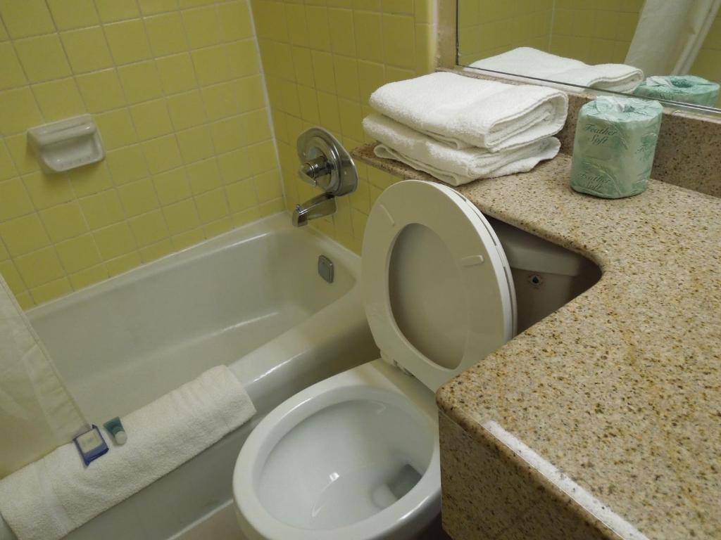 Belmont Inn & Suites Virginia Beach Quarto foto